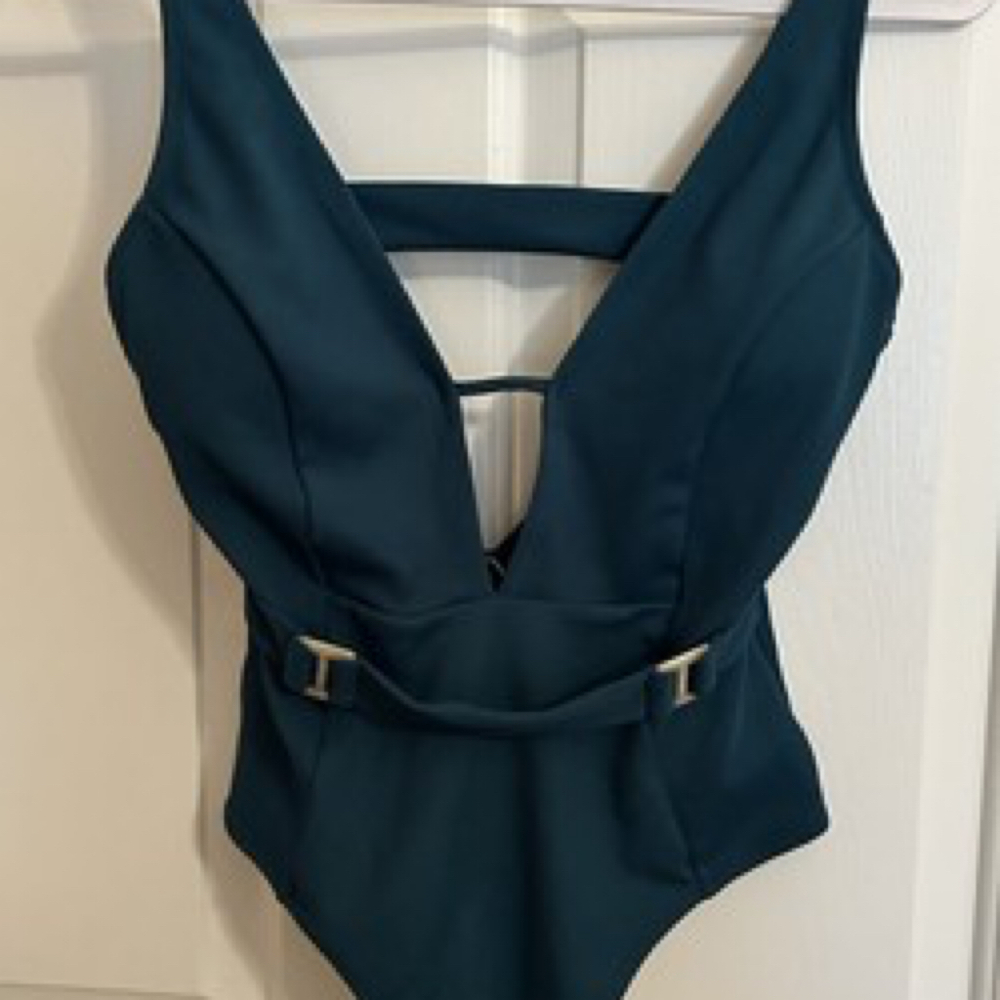 CUPSHE Green One Piece Swimsuit Suit Size Medium New With Tags
